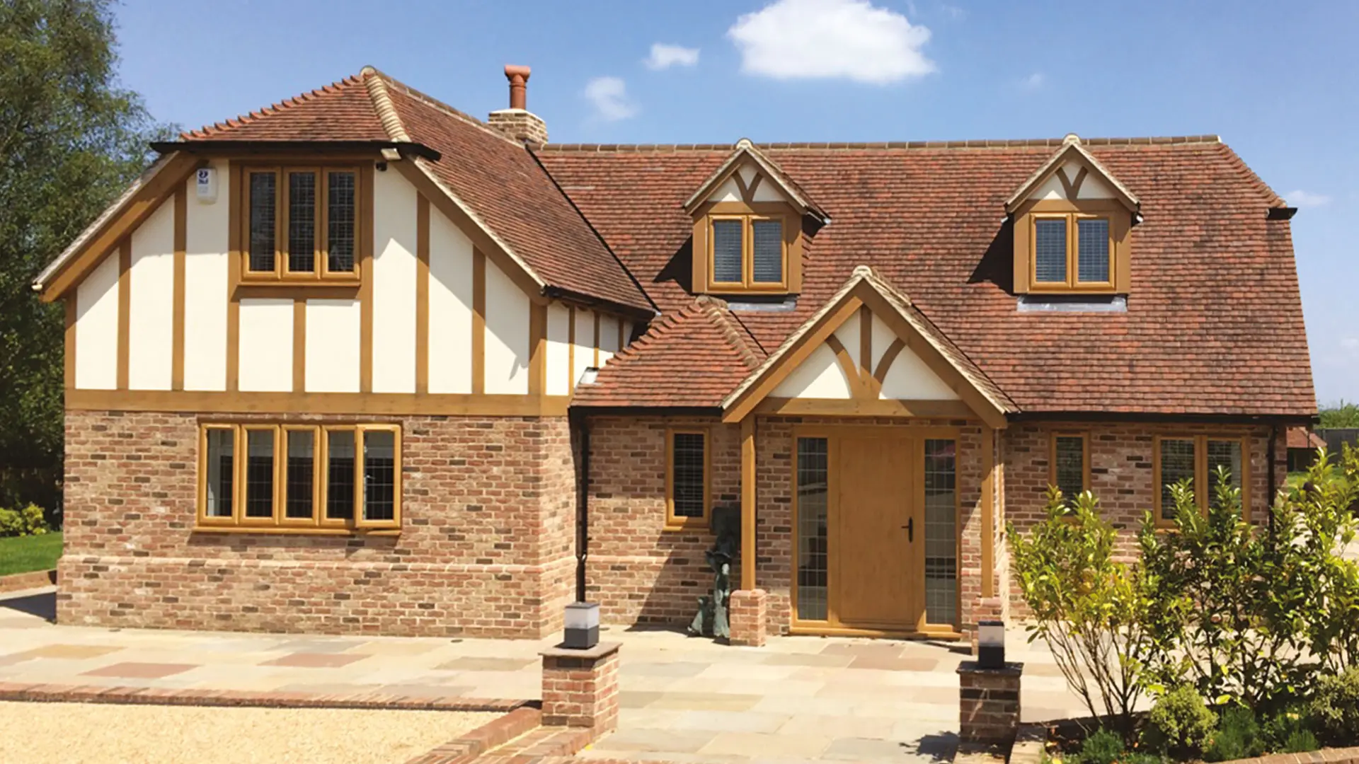 Woodgrain finish example used for door colour inspiration planning